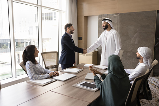 How to find work in Bahrain as a expat